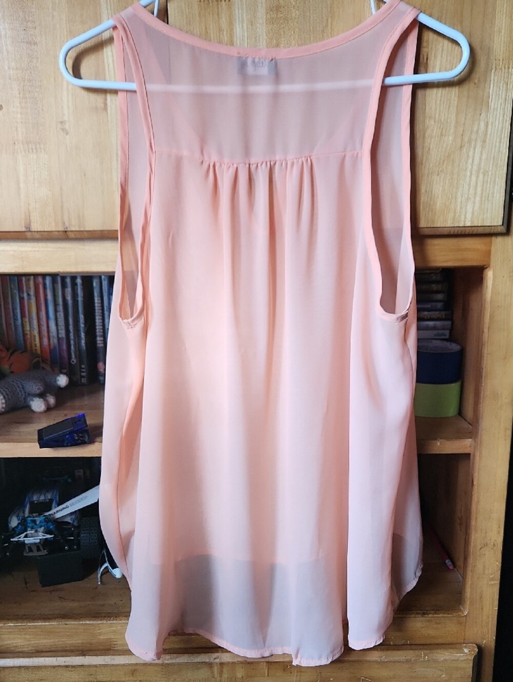 Utopia Sleeveless Keyhole Camisole in Blush Pink. Sz L - Picture 5 of 8
